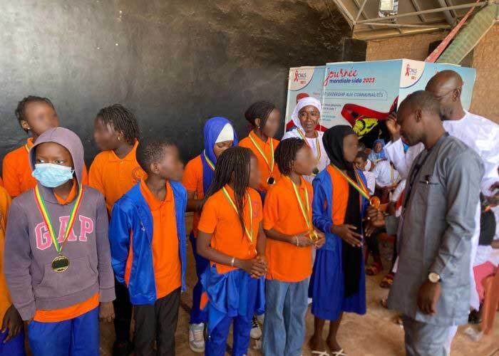 Nos élèves brillent au concours inter-écoles de Génies en herbe